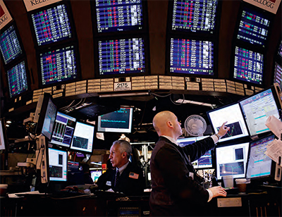 Le succès des obligations africaines s’explique par l’attractivité de leur rémunération mais aussi par l’abondance des capitaux au niveau mondial. Ici, la bourse de New York.