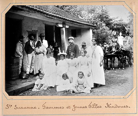 Des femmes et jeunes filles hindoues en 1897.DR