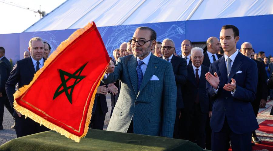 Le roi Mohammed VI inaugure un complexe industriel à Nouaceur, en octobre 2025. MAGHREB ARABE PRESS (MAP)/AFP
