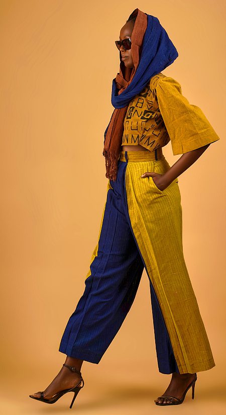 Le crop top KANI MAMOU, qui mêle audace, authenticité et chic. ZOPIXEL_PHOTOGRAPHIE