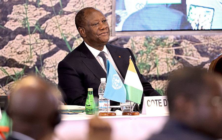 Le président Alassane Ouattara lors de la COP 15, la Convention des Nations unies sur la lutte contre la désertification, qui s’est tenue du 9 au 20 mai 2022 à Abidjan.  FLICKR/PR CI