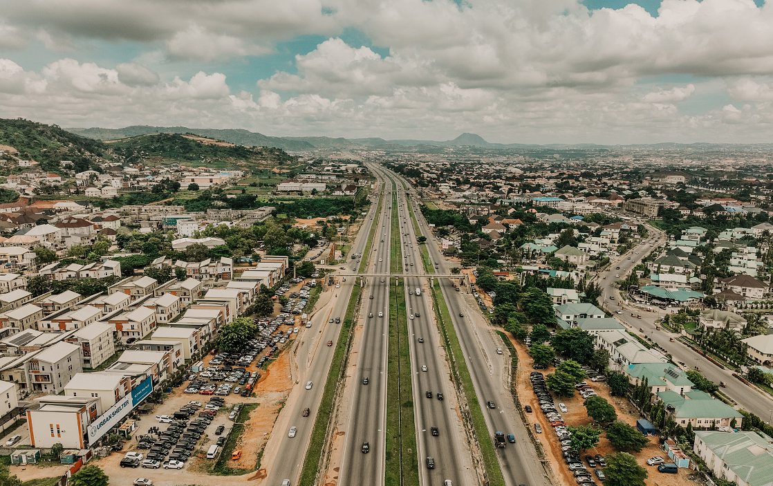  Trafic routier dans la capitale, Abuja. OUSSAMA OBEID/SHUTTERSTOCK