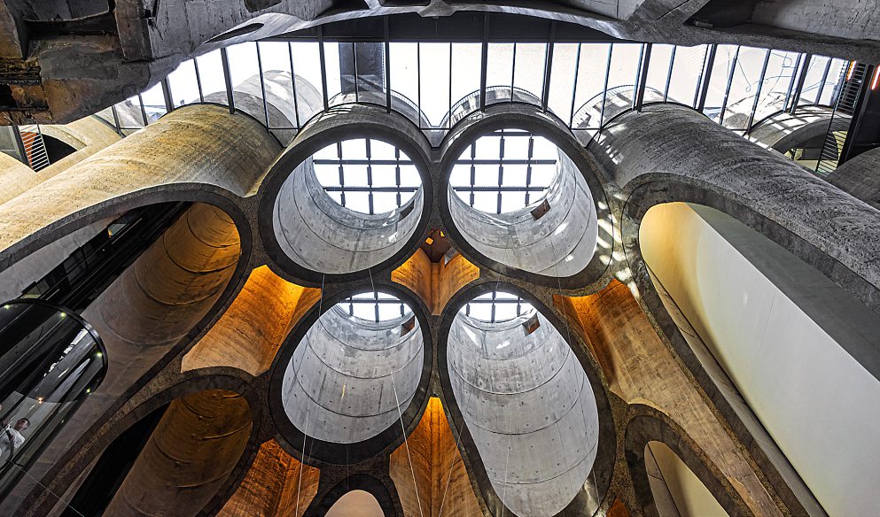 Elle est directrice depuis 2019 du Zeitz MOCAA, l’un des plus grands centres d’art contemporain du continent, situé au Cap. KIEV VICTOR/SHUTTERSTOCK