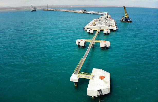 La nouvelle jetée pétrolière de Damerjog, longue de près de 3 km, s’apprête à entrer en exploitation.DR