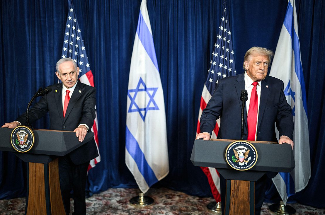 Le président des États-Unis Donald Trump et le Premier ministre israélien Benyamin Netanyahou lors d’une conférence de presse, le 29 décembre 2025. ALAMY STOCK PHOTO 