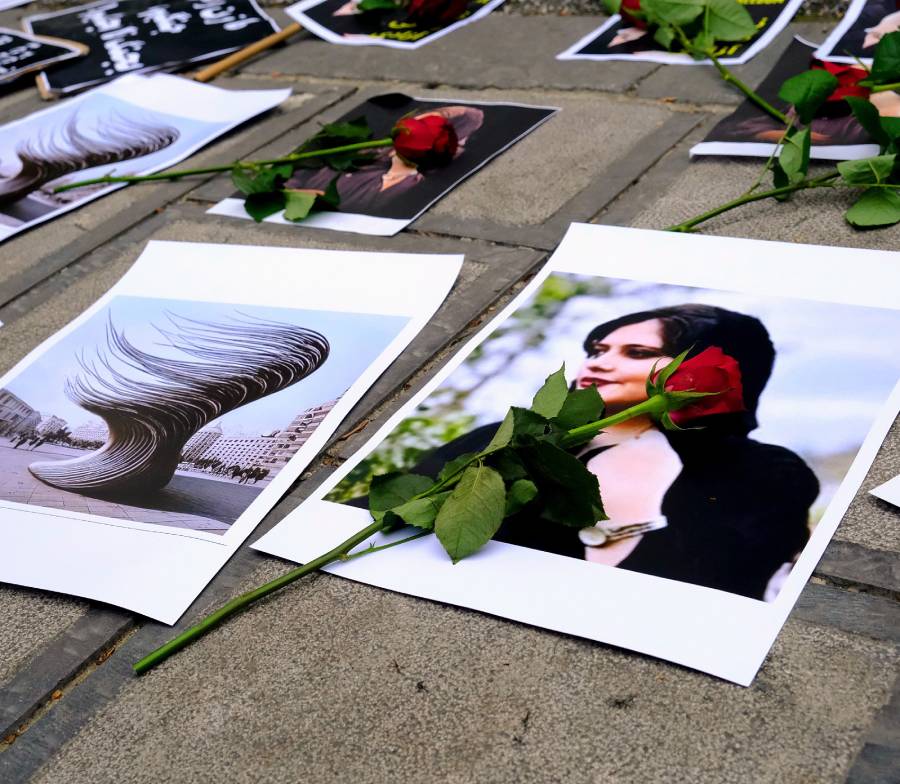 Mahsa Amini est décédée en garde à vue le 16 septembre 2022 après son arrestation par la police des mœurs en Iran. DR