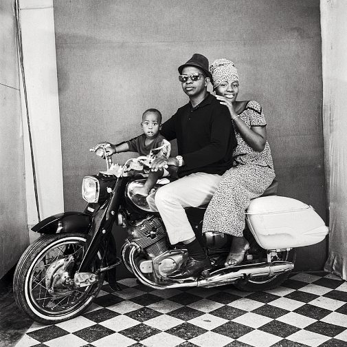 Toute la famille à moto, 1962.