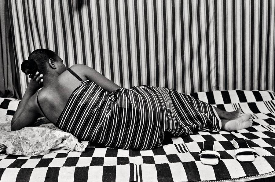 Vue de dos, Studio Malick, Bamako, années 1990.