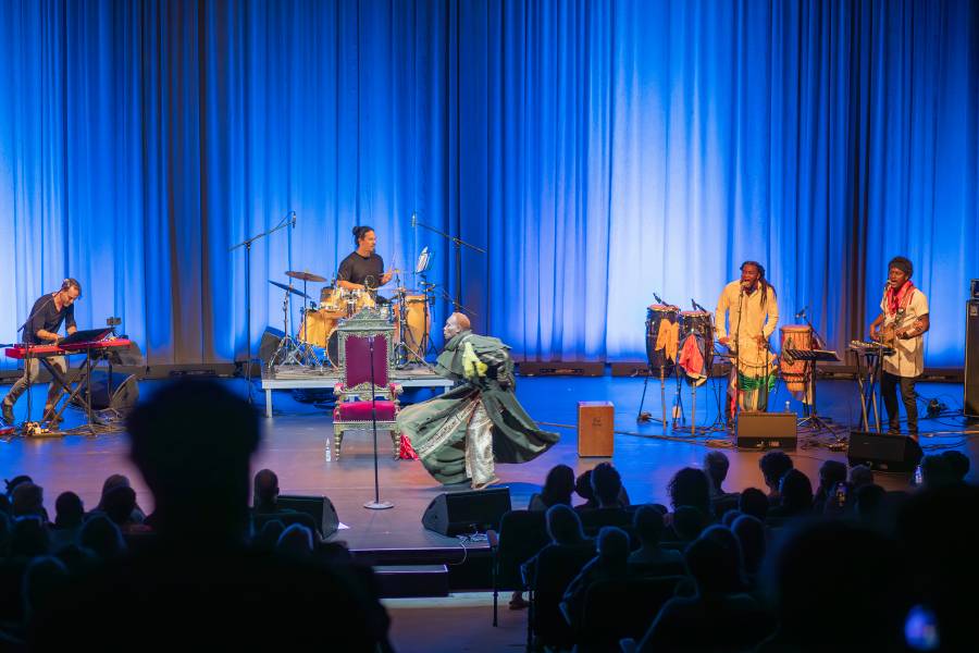 Erol Josué, Konzert, Bwa Kayiman—Tout Moun se Moun, Haus der Kulturen der Welt (HKW), 3.8.2024. Photo: Silke Briel / HKW