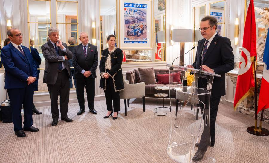À l’automobile club de France, intervention d’Alexandre Ratle, avec Samir Majoul, Sophie Sidos, présidente des CCE (Conseillers du Commerce Extérieur) et Nicolas Forissier. DR