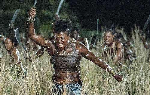Dans The Woman King, Viola Davis forme les Amazones de Dahomey.ILZE KITSHOFF/2022 CTMG.INC