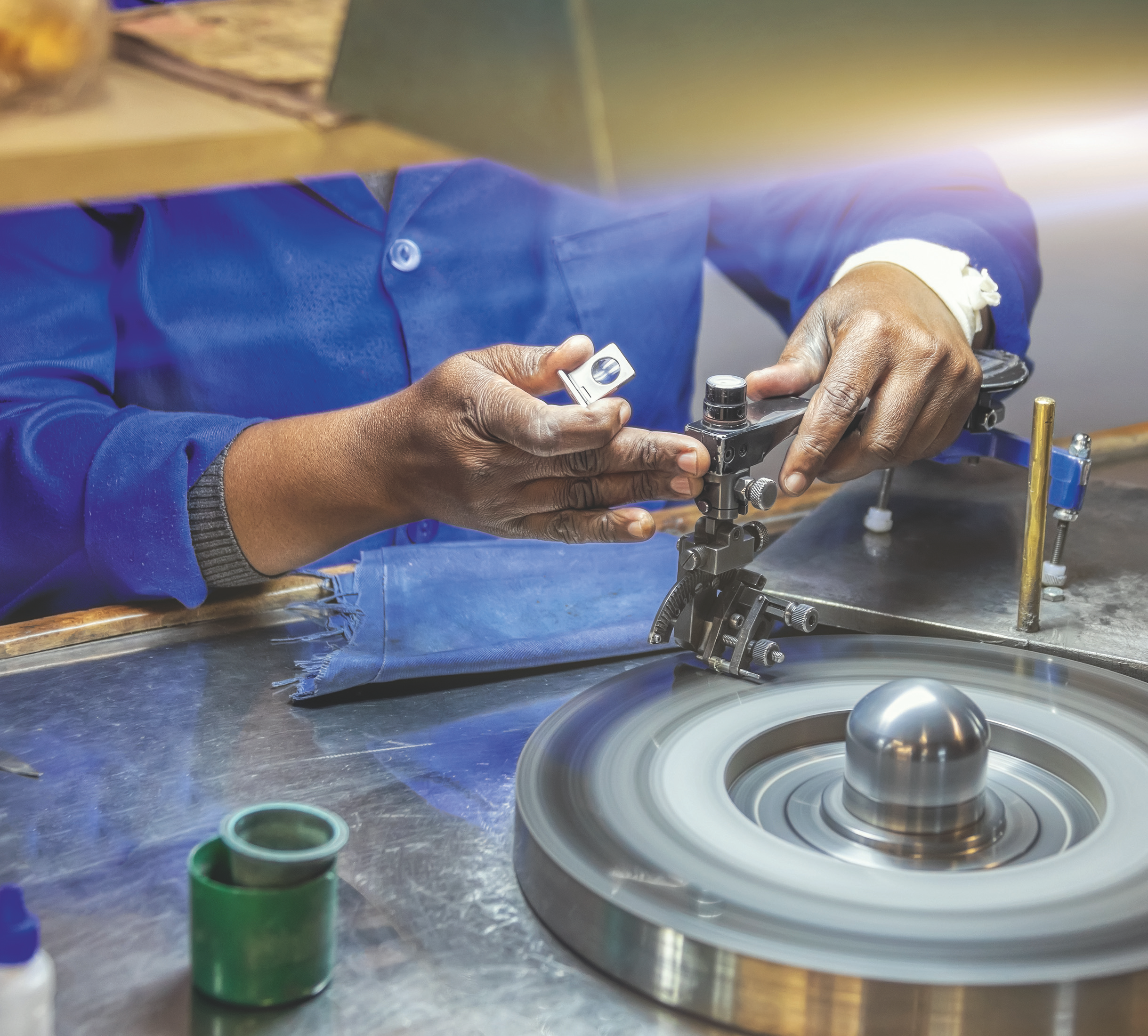 Gaborone cherche à développer la chaîne de valeur en transformant sur place ses matières premières. Ici, une usine de polissage. SHUTTERSTOCK