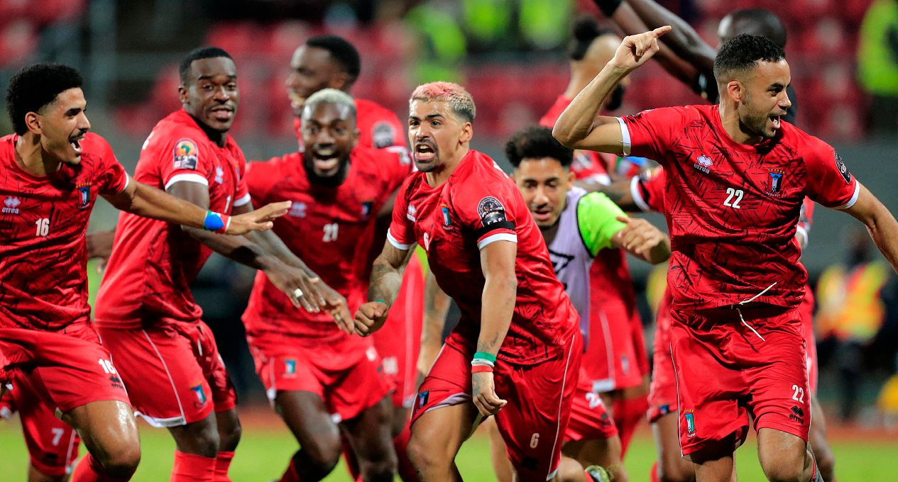 GUINÉE ÉQUATORIALE La joie des joueurs qualifiés pour les quarts de finale de la CAN face au Mali en janvier 2022. THAIER AL-SUDANI/REUTERS