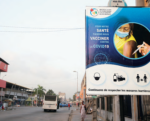 Dans la capitale économique comme dans le reste du territoire, la campagne de vaccination a porté ses fruits. LEGNAN KOULA/EPA-EFE