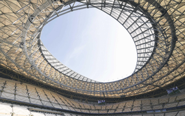 Le stade Lusail, qui accueillera la finale du Mondial, à la périphérie de Doha.FRANCK FAUGÈRE/PRESSE SPORTS