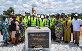 Le président togolais Faure Gnassingbé a posé, le 9 juin dernier à Kpalimé (région des Plateaux-ouest), la première pierre du futur Centre de Services Agricoles.