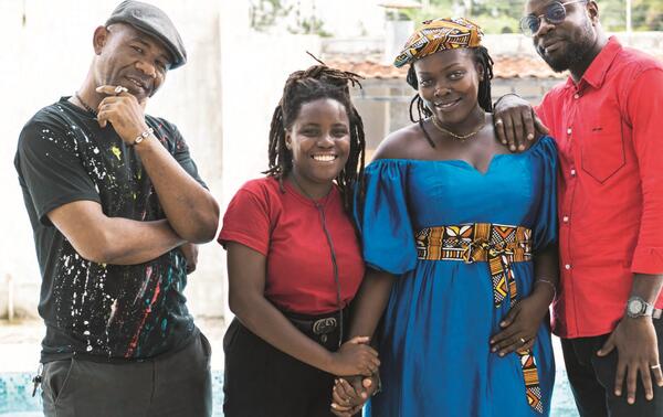 De gauche à droite, Bee Joe, Hélène Beket, Lyne Des Mots et Noubo.JIHANE ZORKOT