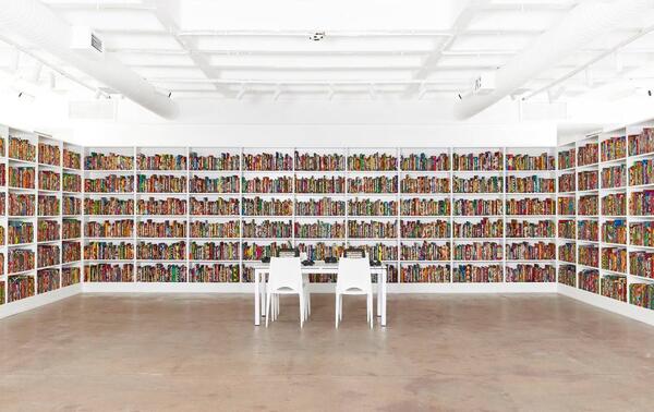 The African Library, 2018. Ci-contre, Refugee Astronaut X, 2024. JAMIESON