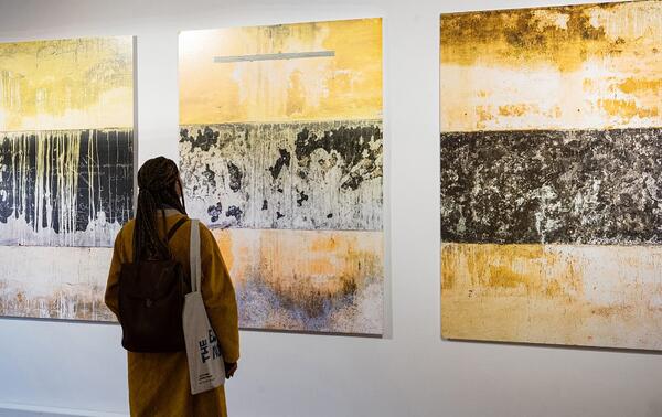 Au pavillon national, « The Blue Note», à la Biennale de Venise, triptyque d’œuvres par François-Xavier Gbré: Providence 2, 3 et 4. DR