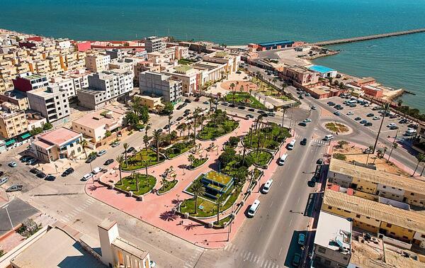 La ville de Dakhla dans le Sahara marocain. SHUTTERSTOCK