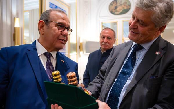Samir Majoul, Président de l’UTICA avec Nicolas Forissier, ministre délégué, chargé du commerce extérieur et de l’attractivité de la France. DR