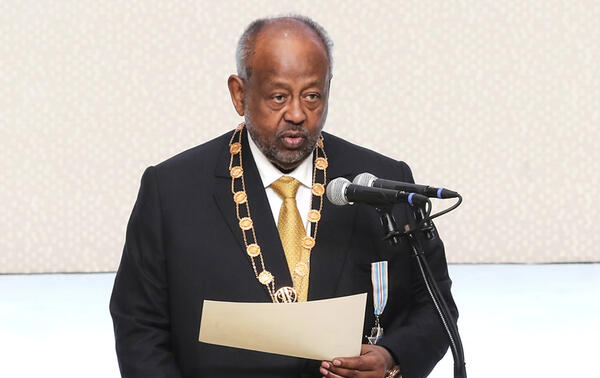 Le chef de l'État, réélu à l'issue du scrutin présidentiel du 10 avril 2026, prête serment le 9 mai 2026. PRÉSIDENCE DJIBOUTI/ABOU