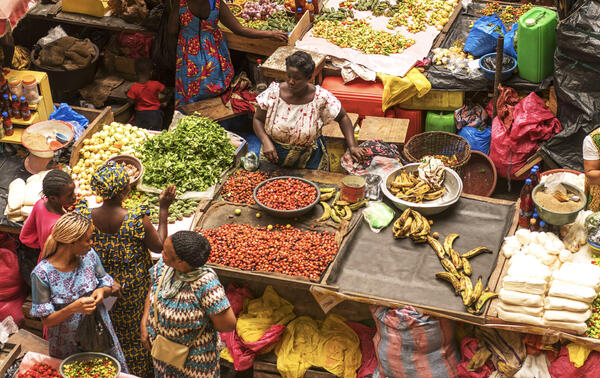 Au cœur du grand marché de Marcory, à Abidjan. JIHANE ZORKOT