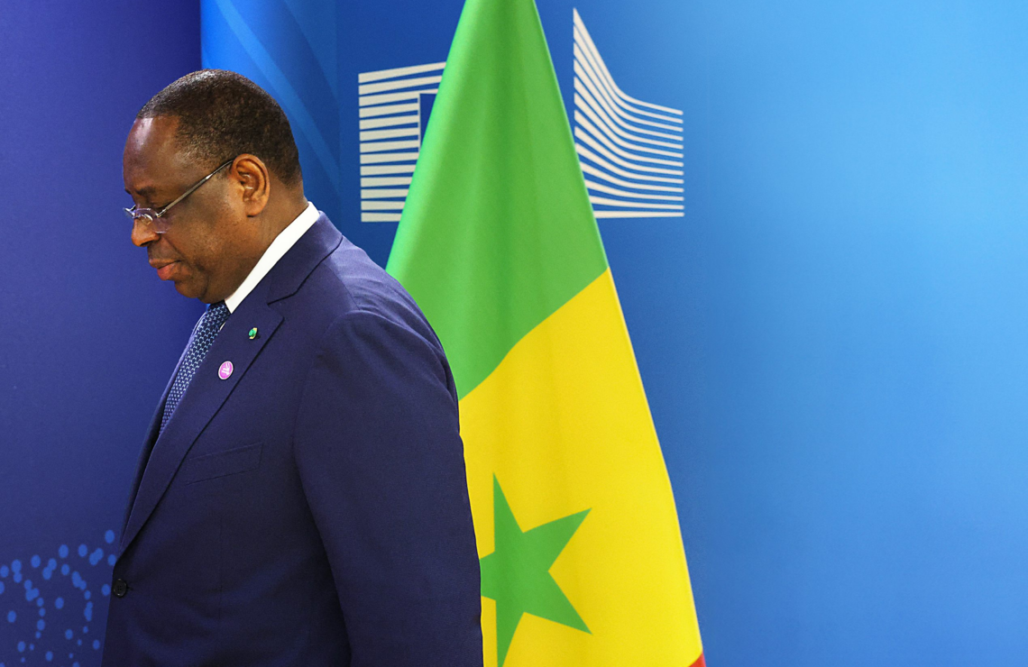 Le présiden t Mack y Sall, le 25 octobr e 2023 , à Bruxelles .SIMON WOHLFAHRT/AFP