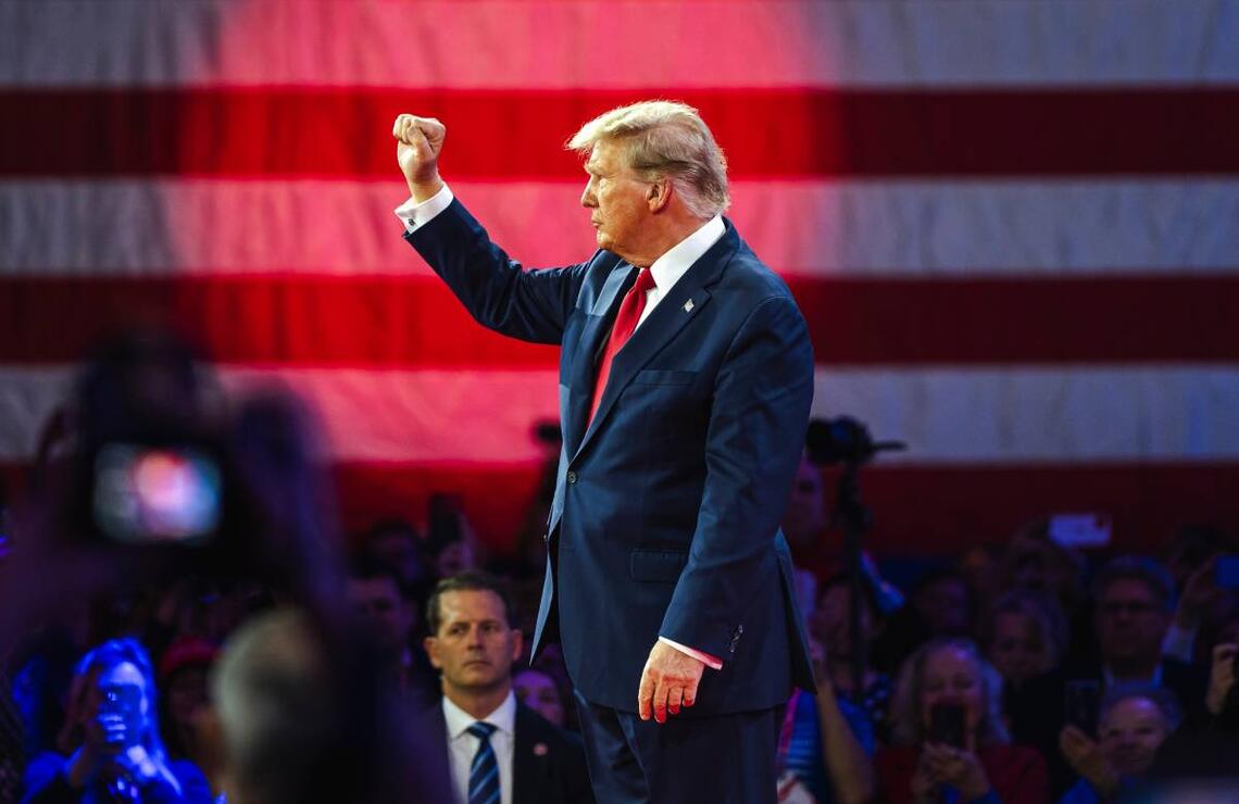 Le 24 février 2024, National Harbor, dans le Maryland. Donald Trump, à l’occasion de la Conservative Political Action Conference – réunion politique organisée par les conservateurs –, déroule son plan pour remporter l’élection présidentielle contre Joe Bi