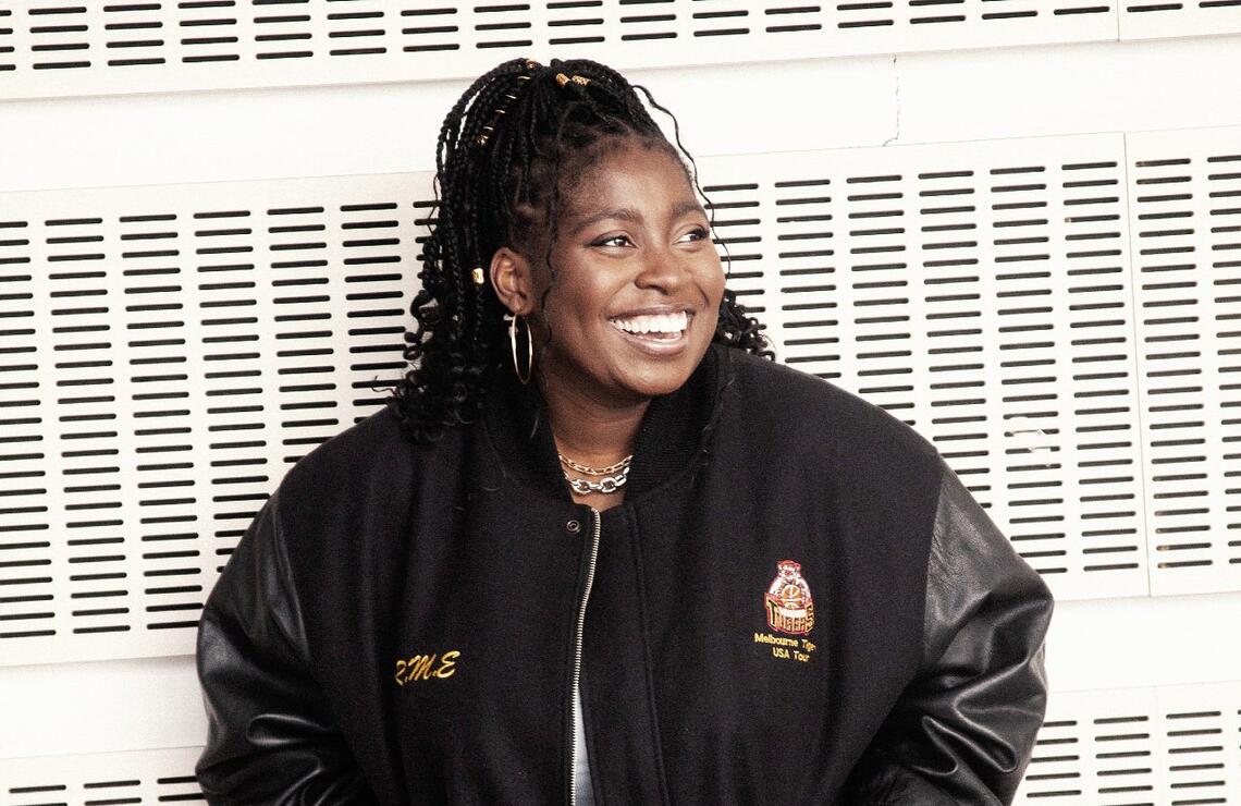 Sarah Lélé «En perpétuel débat, mes deux cultures me permettent de questionner, d’évoluer, d’être tolérante.» DR