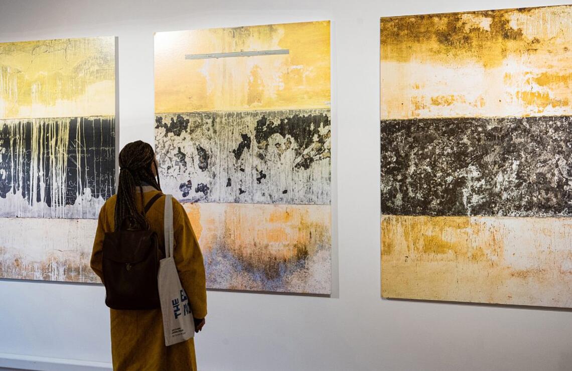 L’art sans complexe Au pavillon national, « The Blue Note», à la Biennale de Venise, triptyque d’œuvres par François-Xavier Gbré: Providence 2, 3 et 4. DR