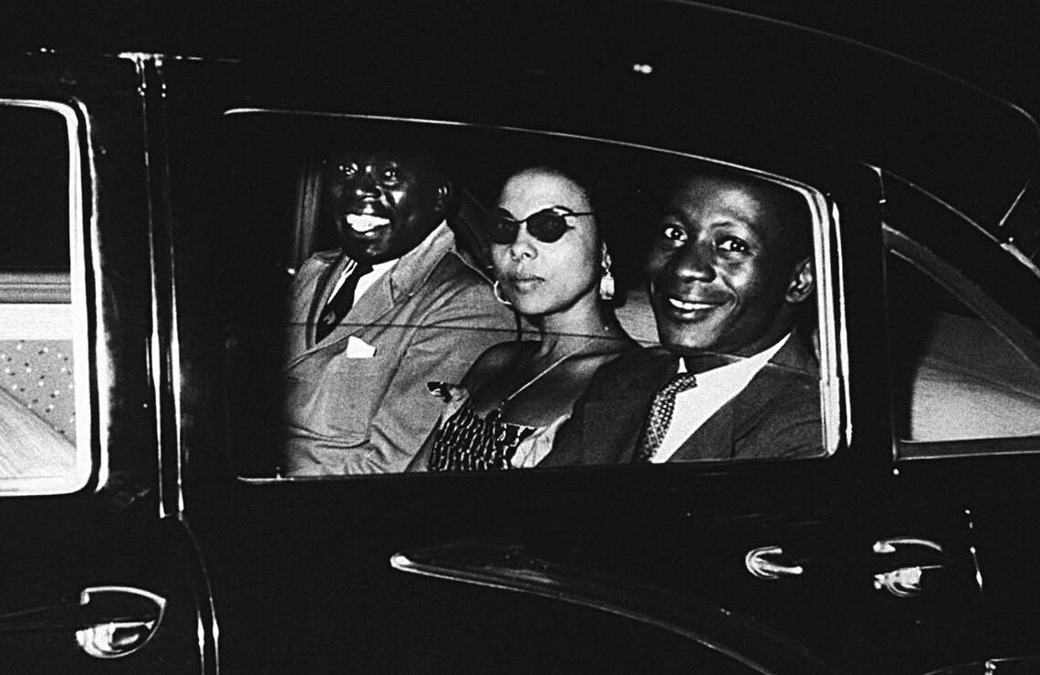 Lumumba face au Jazz et à la CIA Louis Armstrong, Andrée Blouin et Moïse Tshombé. DR