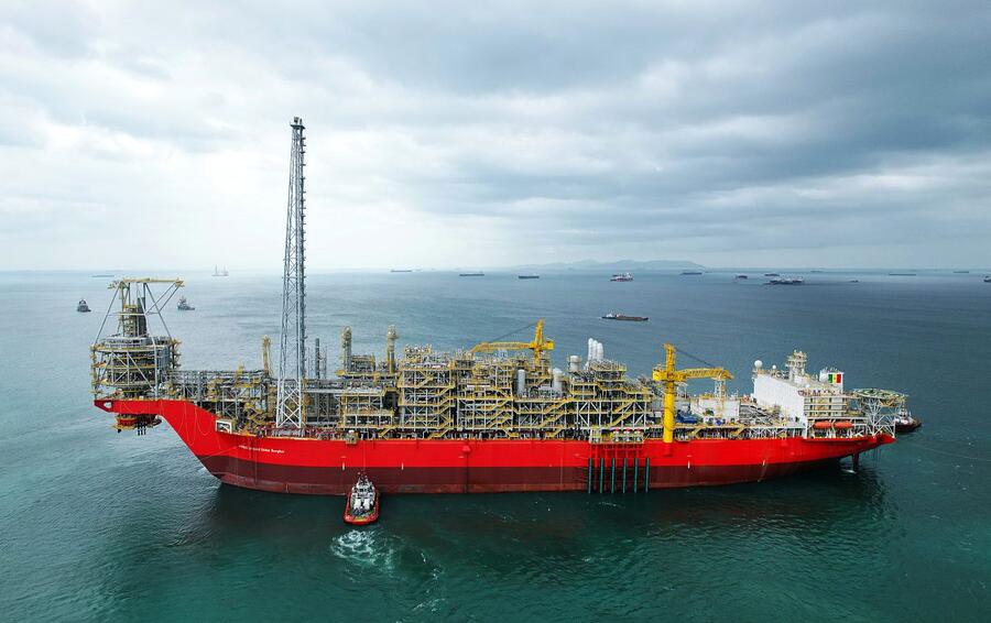 Le navire FPSO de Petrosen assure l’exploitation du gisement de pétrole de Sangomar.WOODSIDE