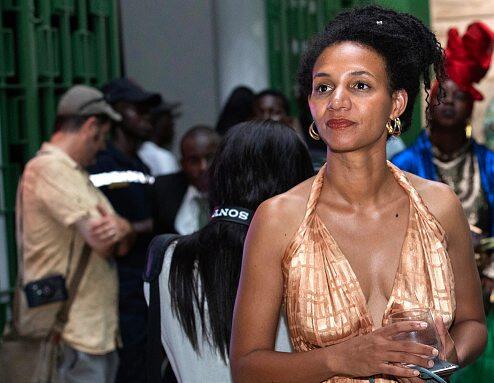 gauche, Madame Khady Diène Gaye, ministre de la Jeunesse, des Sports et de la Culture. À droite, Salimata Diop, directrice artistique de Dak’Art.BIENNALE DE DAKAR