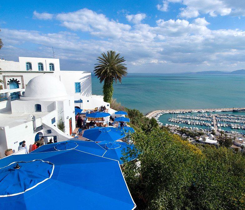 Sidi Bou Saïd, «le plus beau village du monde», à 20 km du centre-ville. ROBERTHARDING/ALAMY STOCK PHOTO