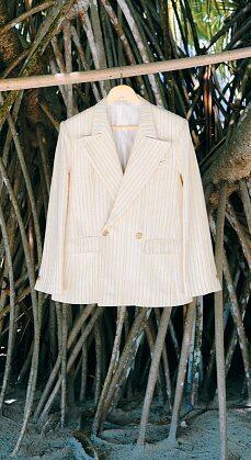  Kente Gentleman. DR