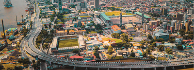 Lagos,  ville de la  démesure. DELPHINE DIALLO