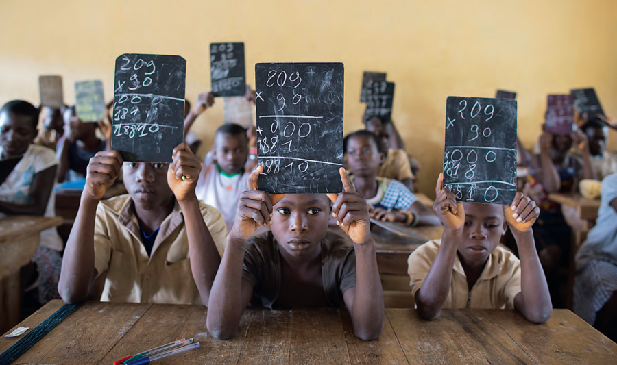 Des mesures sont mises en place pour que l’école progresse rapidement. Ici, à Daloa, dans le centre-ouest.NABIL ZORKOT