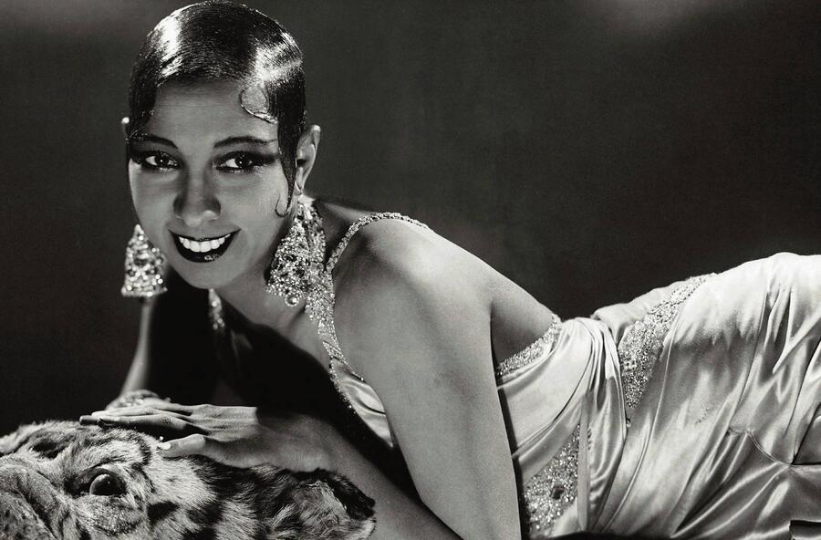 JOSÉPHINE BAKER Vers 1932.RUE DES ARCHIVES/RDA