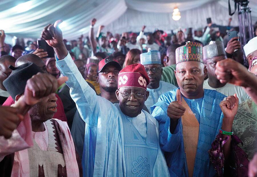 Lors de sa victoire le 1er mars dernier, à Abuja.EMMA OSODI/XINHUA/RÉA