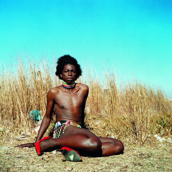 Maison européenne de la photographie, Paris (France), jusqu’au 21 mai. mep-fr.org. ZANELE MUHOLI