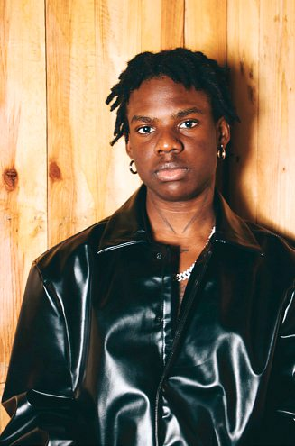 Dès 2019, Rema s’impose à l’international avec la sortie de son «Dumebi».DR