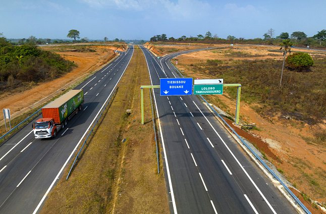 Le nouveau stade d’Ebimpé et les routes ont été rénovés pour l’occasion.DR