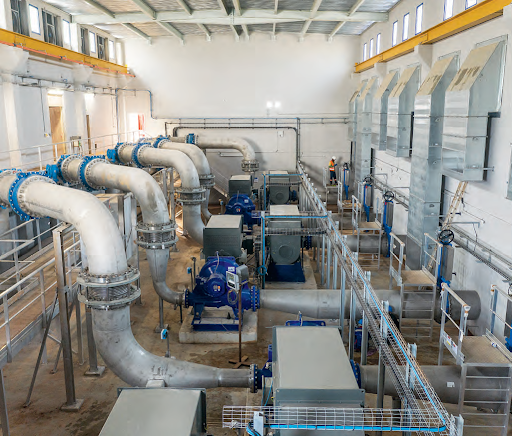 L'usine de traitement d'eau potable de La Mé, à 40 kilomètres au nord d'Abidjan. NABIL ZORKOT