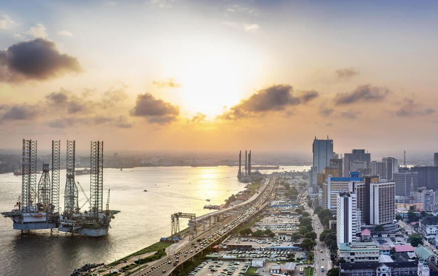 Lagos Island au coucher du soleil. BASSEY EDOHO